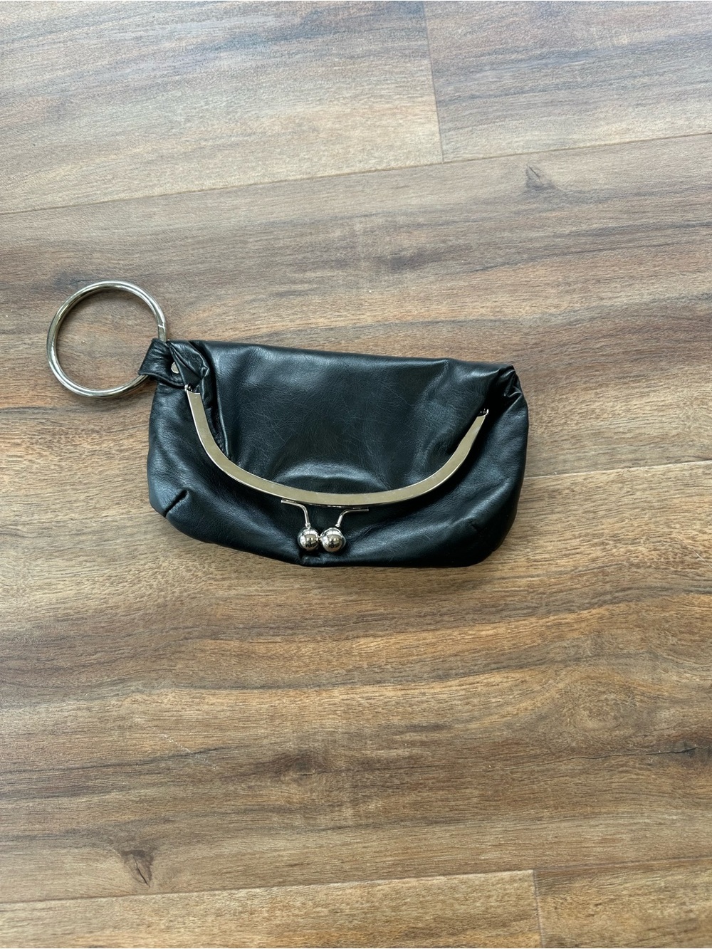 Black Leather Kiss-Lock Wristlet Keyring Bag